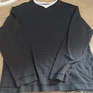 Men’s long sleeve shirt